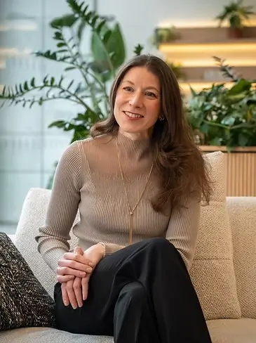 Linda Kralovics MBACP, integrative therapist in Canary Wharf