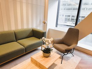 Warm, welcoming counselling room at Linda K Therapy in Canary Wharf, designed to provide a calm and confidential space.